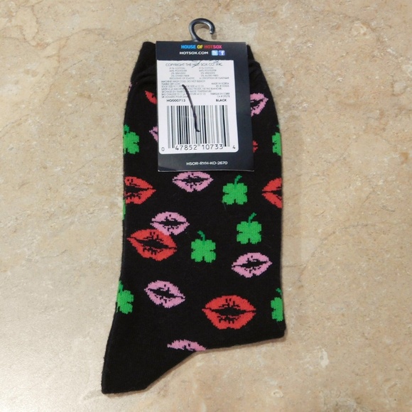 HOTSOX Black KISS ME IM IRISH Print Cotton Socks - Picture 2 of 2